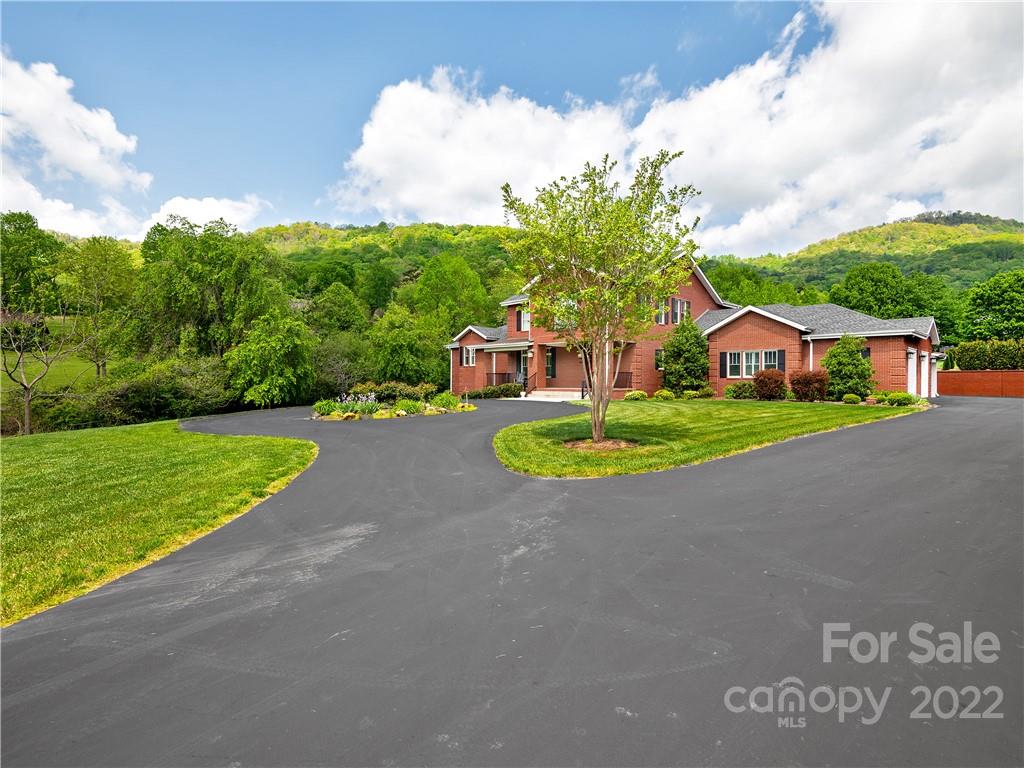 926 New Haw Creek Road Asheville NC 28805