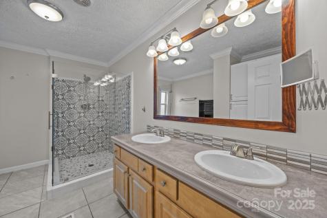 382 Onteora Boulevard Asheville NC 28803