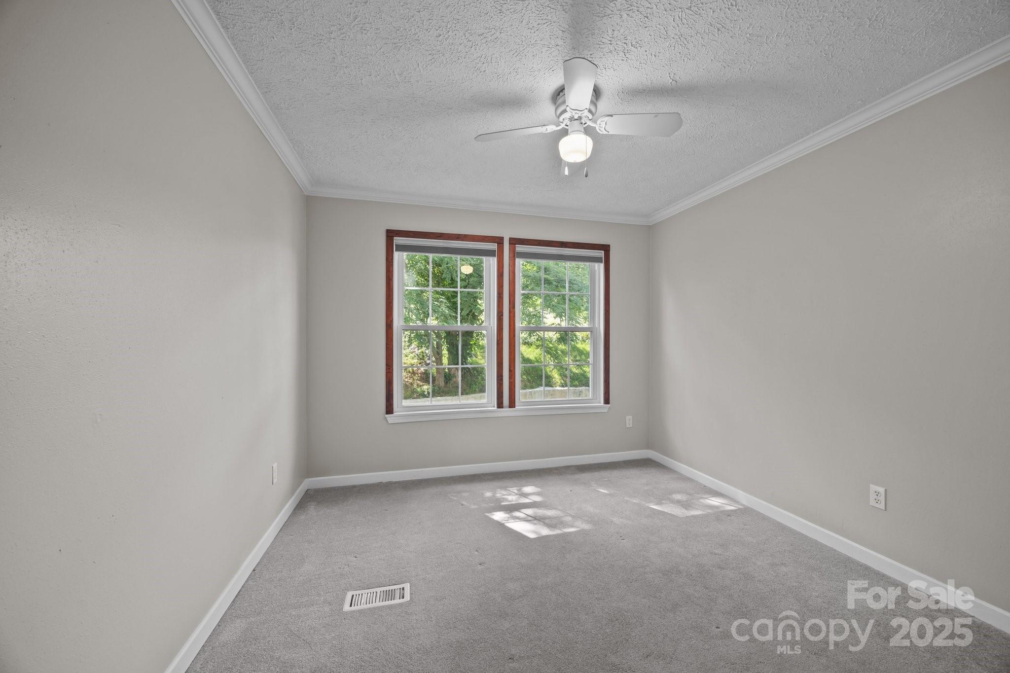 382 Onteora Boulevard Asheville NC 28803