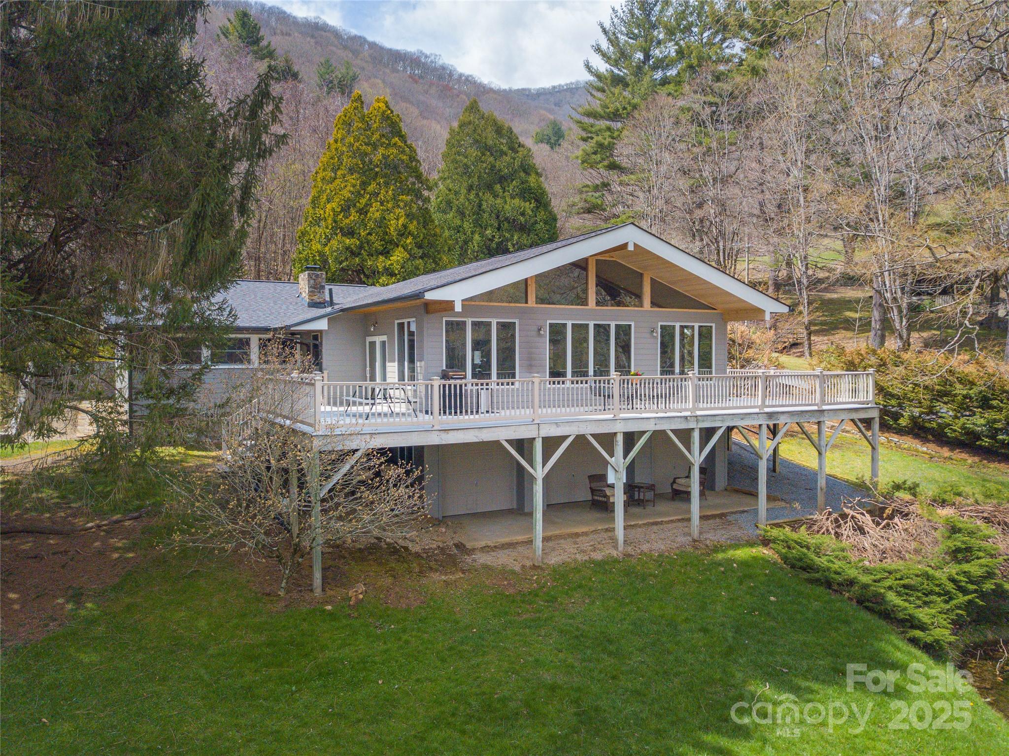 55 Grove Park Waynesville NC 28786