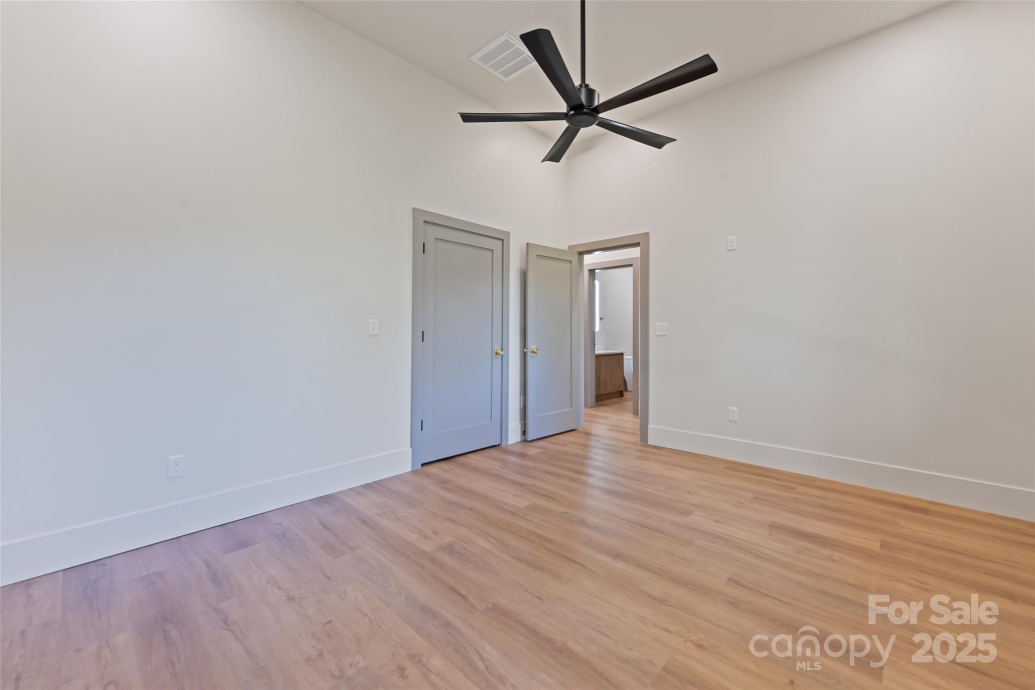 156 Burma Road Waynesville NC 28786