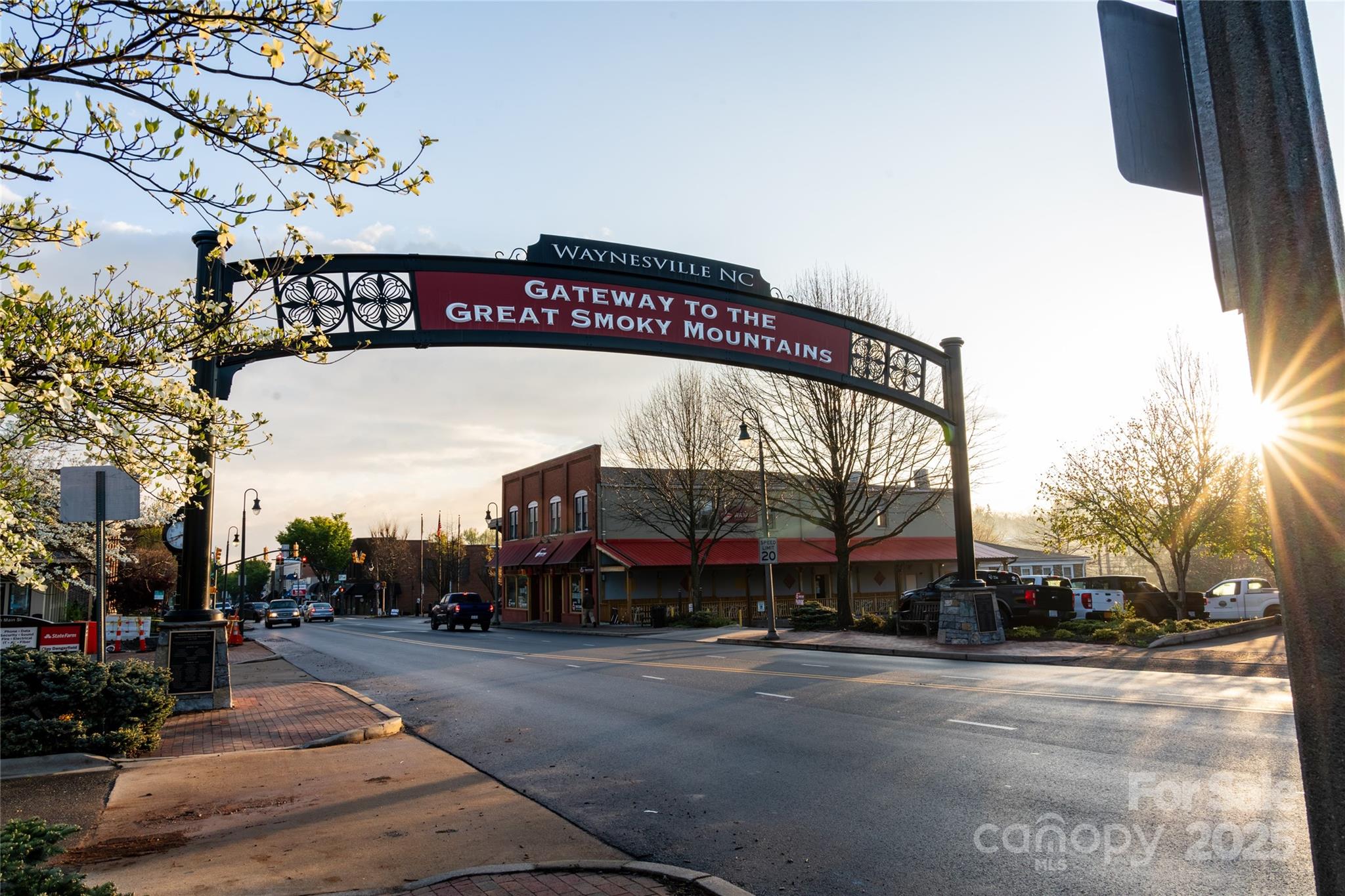 156 Burma Road Waynesville NC 28786