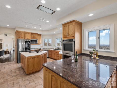 33 Elk Ridge Drive Asheville NC 28804