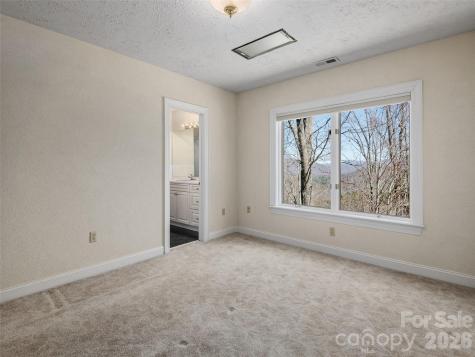 33 Elk Ridge Drive Asheville NC 28804
