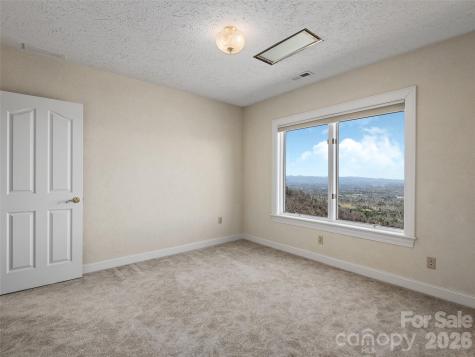 33 Elk Ridge Drive Asheville NC 28804