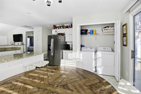 4169 Birch Leaf Court Charlotte NC 28215