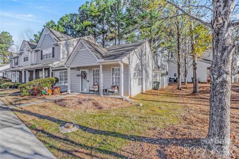 4169 Birch Leaf Court Charlotte NC 28215