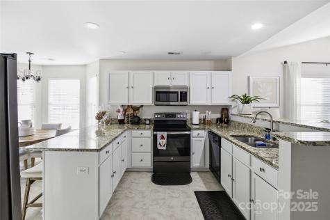 4169 Birch Leaf Court Charlotte NC 28215