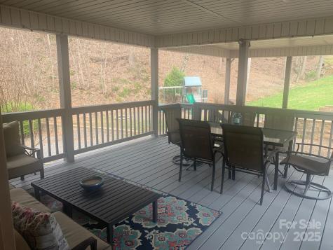 35 Lands End Drive Burnsville NC 28714