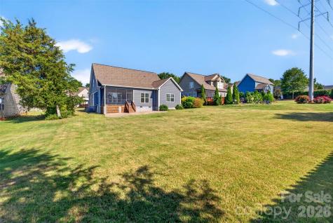 415 S Pendernale Drive Moore SC 29369