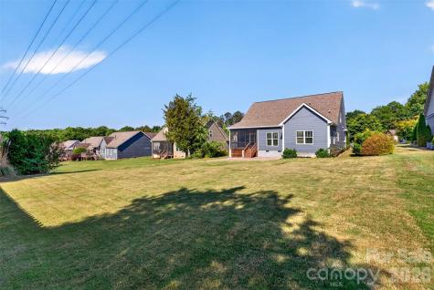 415 S Pendernale Drive Moore SC 29369