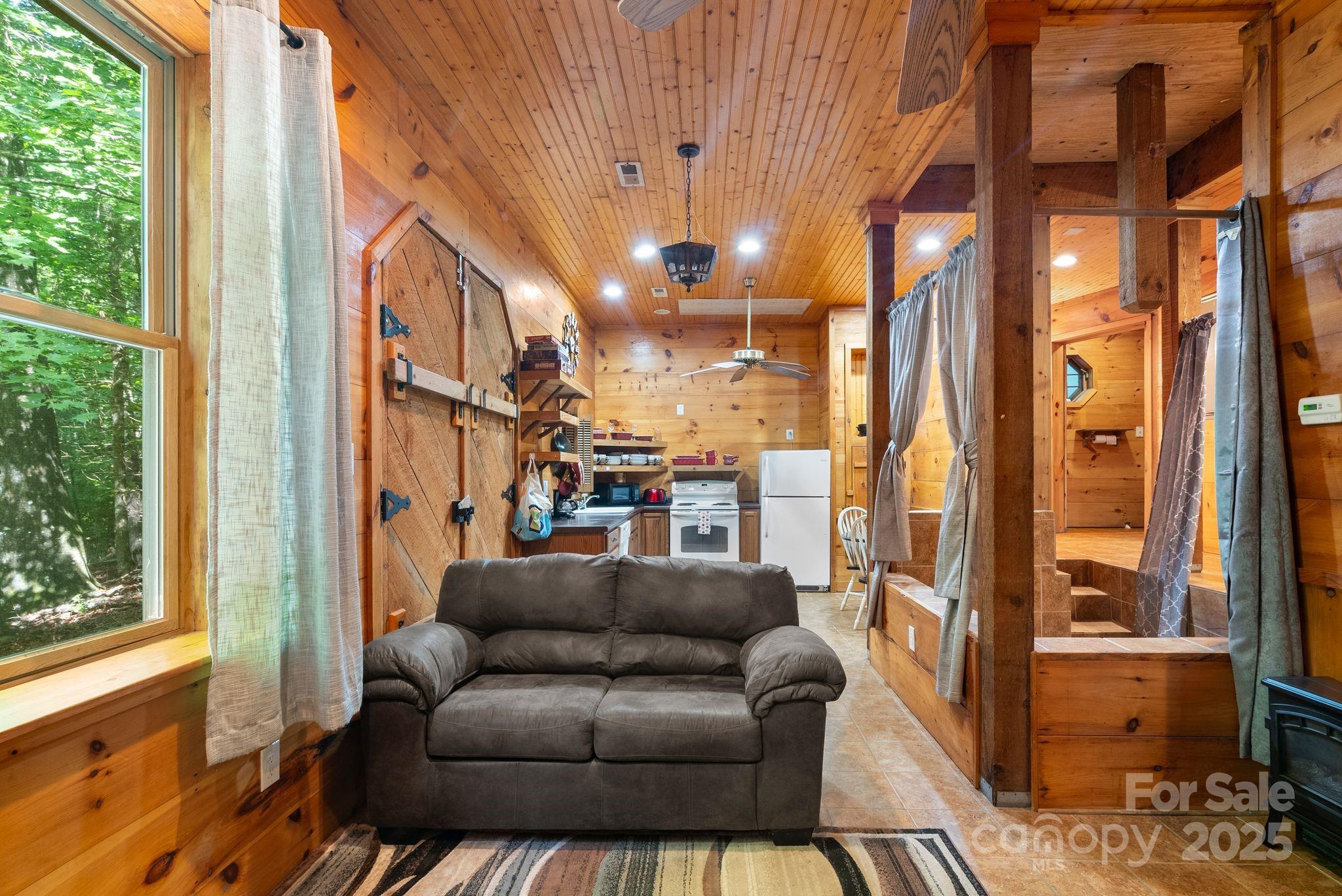 118 Blossom Road Brevard NC 28712