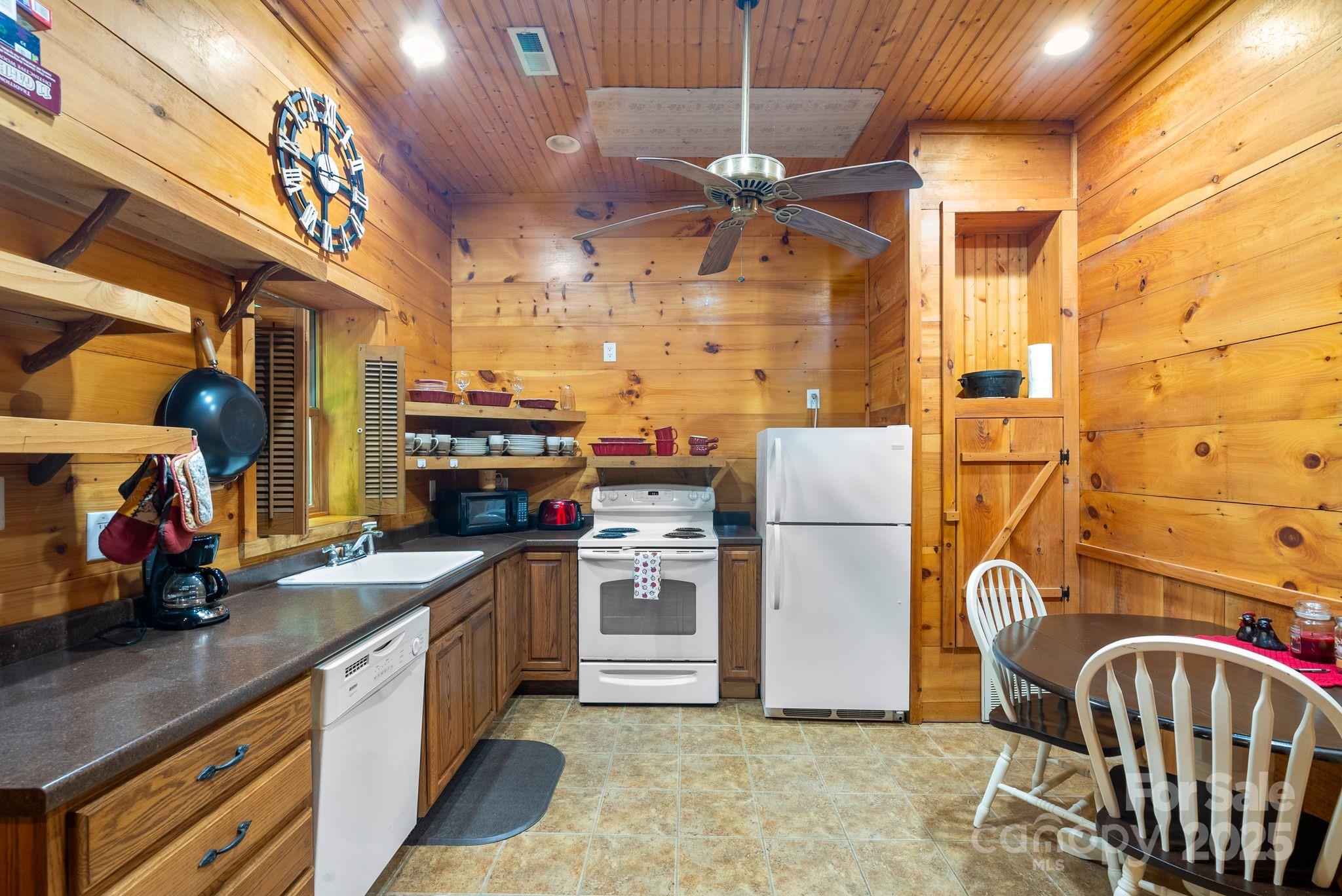 118 Blossom Road Brevard NC 28712