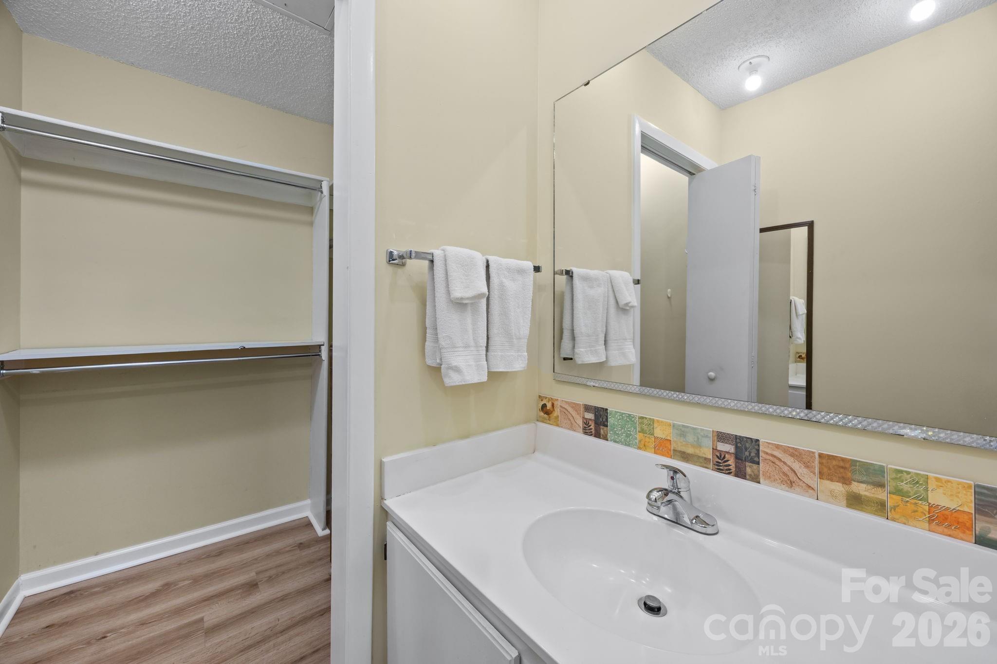 1057 Sardis Cove Drive Charlotte NC 28270