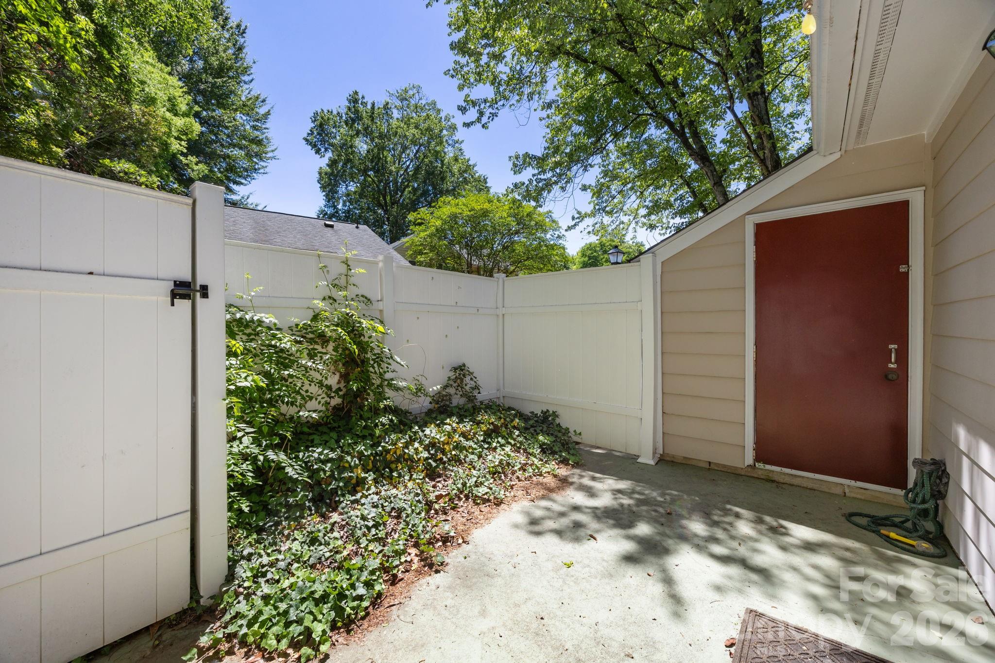 1057 Sardis Cove Drive Charlotte NC 28270