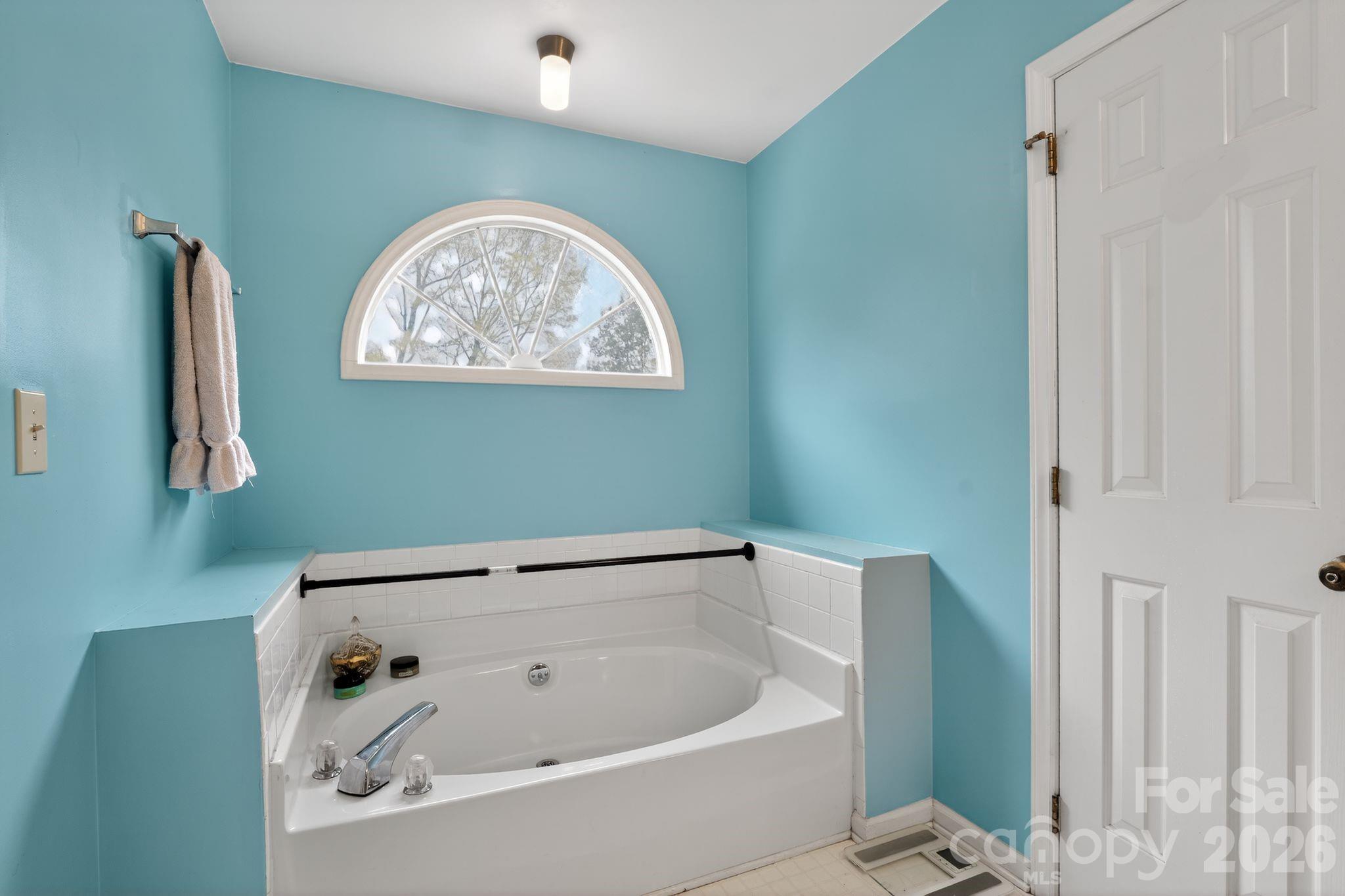 9510 Saddle Run Trail Charlotte NC 28269