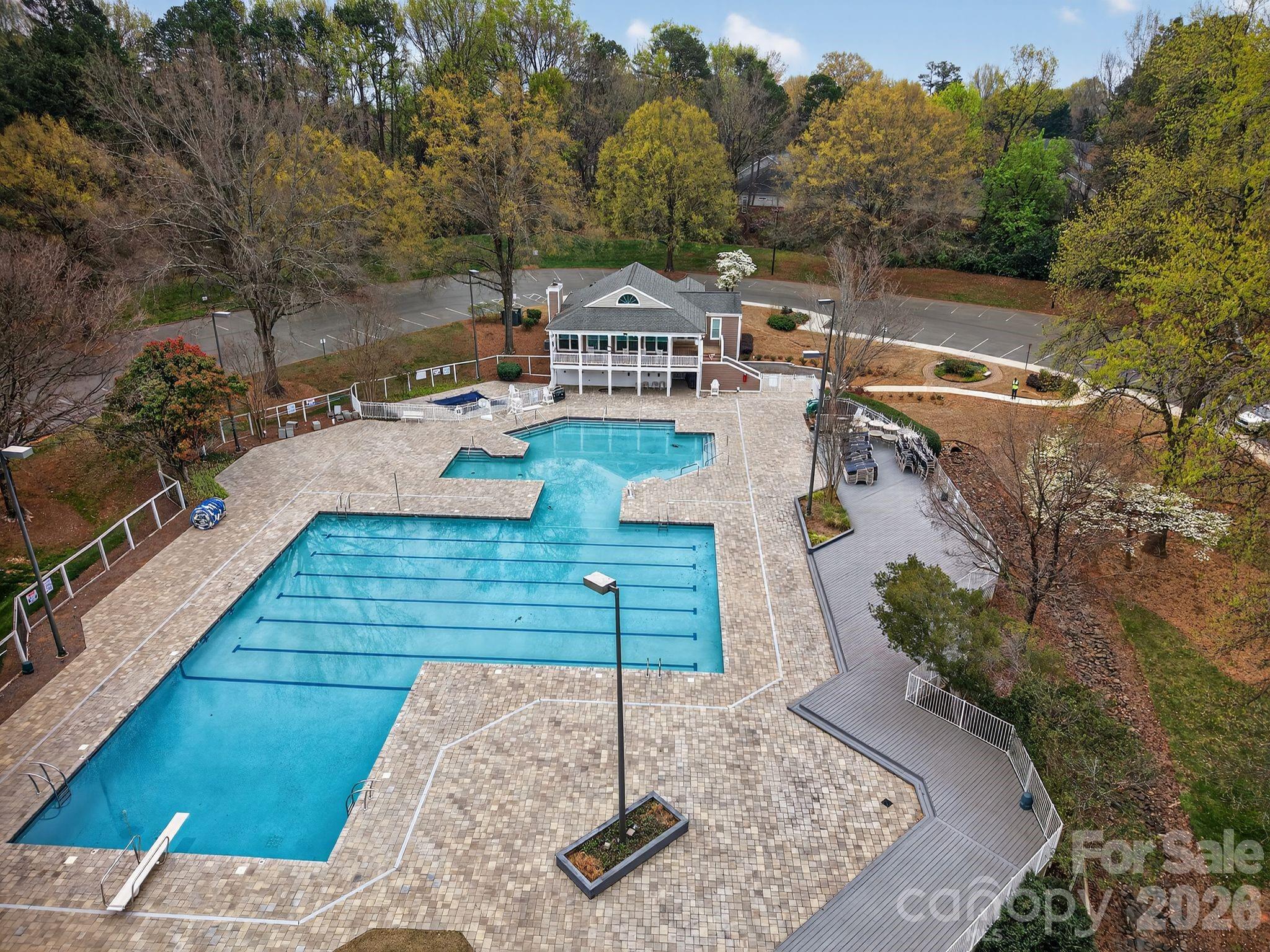 9510 Saddle Run Trail Charlotte NC 28269