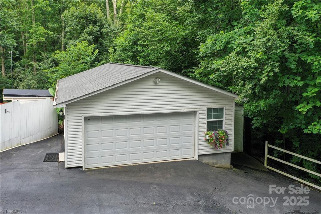 8295 Branson Road Stokesdale NC 27357