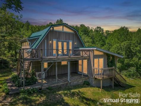 255 & 257 Crescent Street Saluda NC 28773