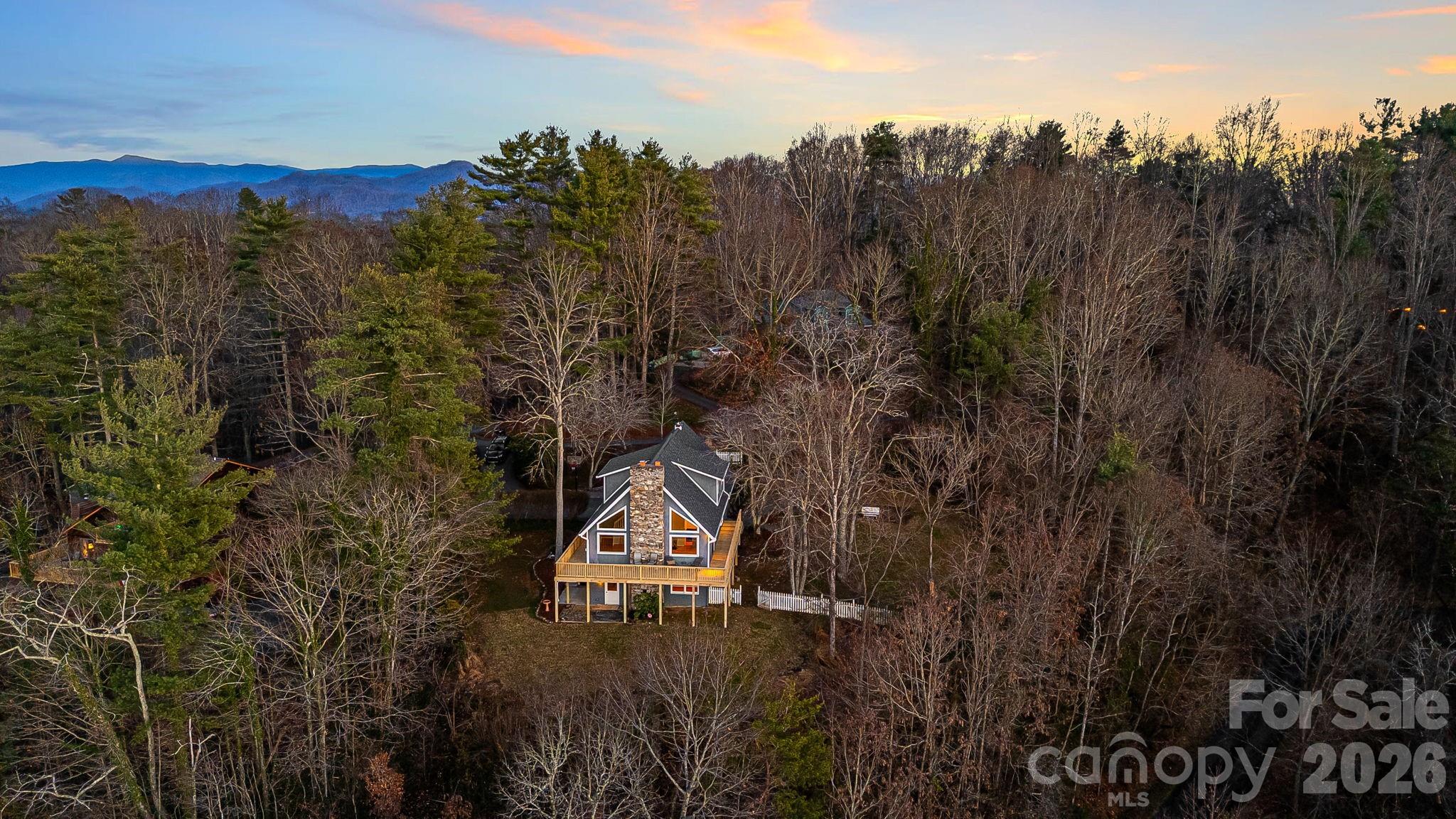 15 Crest Circle Drive Weaverville NC 28787