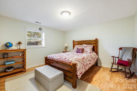 15 Crest Circle Drive Weaverville NC 28787