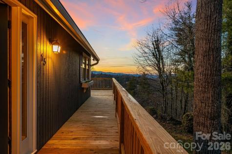 15 Crest Circle Drive Weaverville NC 28787