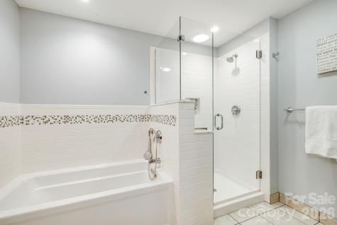 15 Crest Circle Drive Weaverville NC 28787