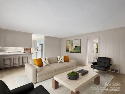 7 E Fox Chase Road Asheville NC 28804