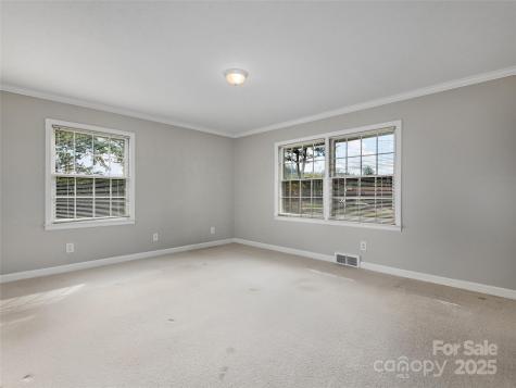 7 E Fox Chase Road Asheville NC 28804