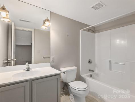 7 E Fox Chase Road Asheville NC 28804