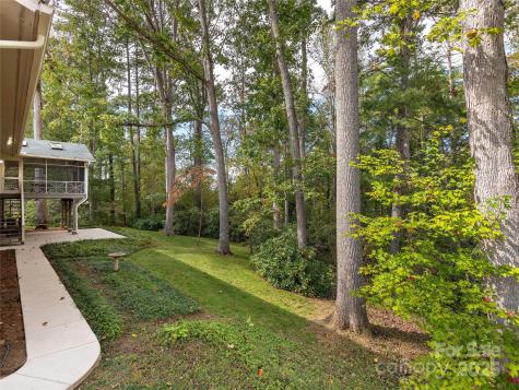 7 E Fox Chase Road Asheville NC 28804