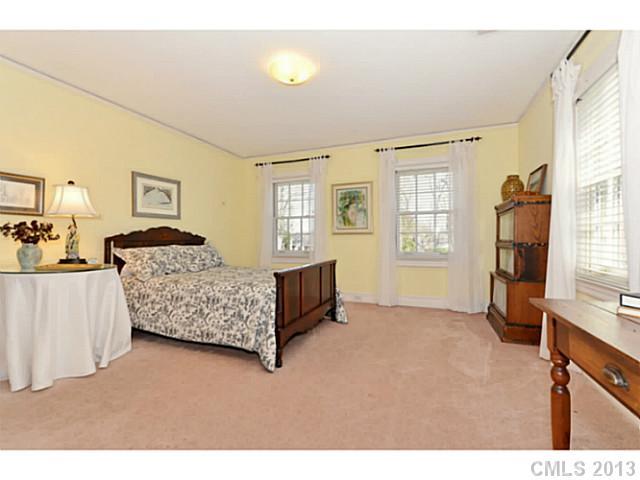 1126 Belgrave Place Charlotte NC 28203