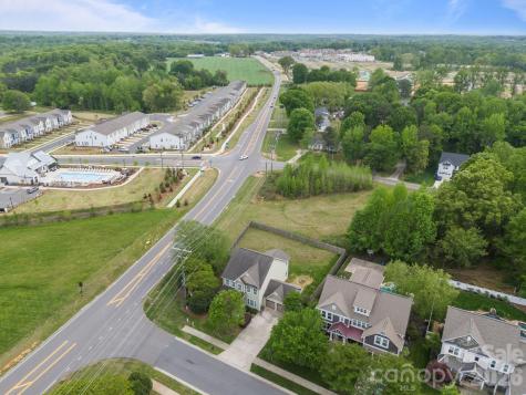 103 Hedgewood Drive Mooresville NC 28115