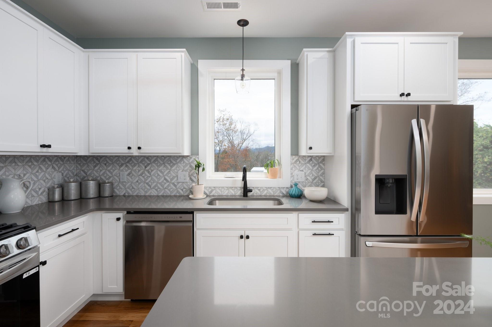 6 Mountain Song Lane Asheville NC 28806