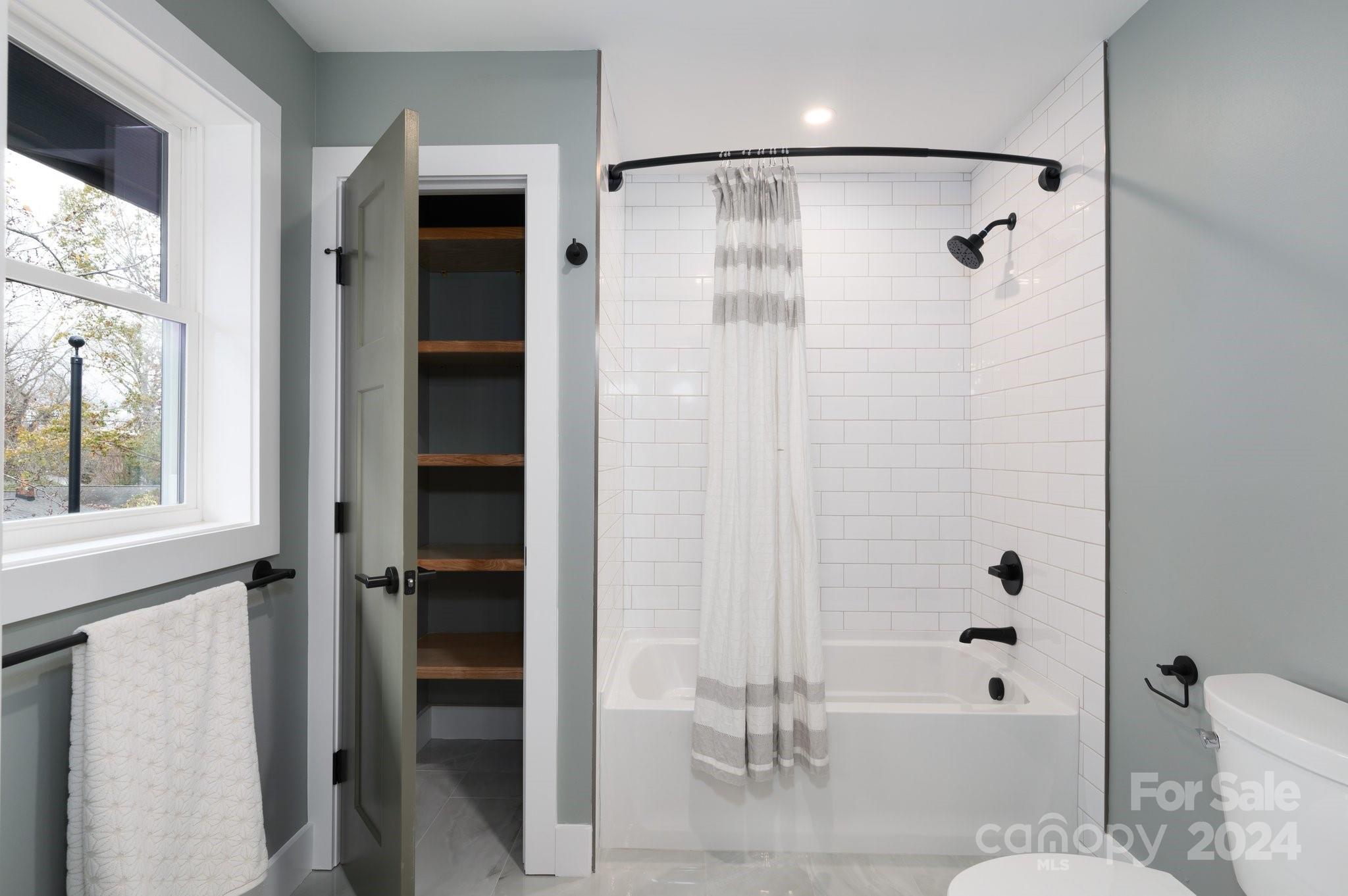 6 Mountain Song Lane Asheville NC 28806