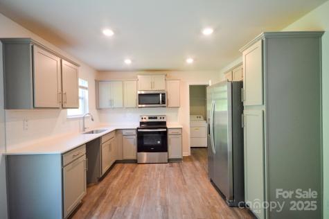43 Cain Hollow Way Asheville NC 28806