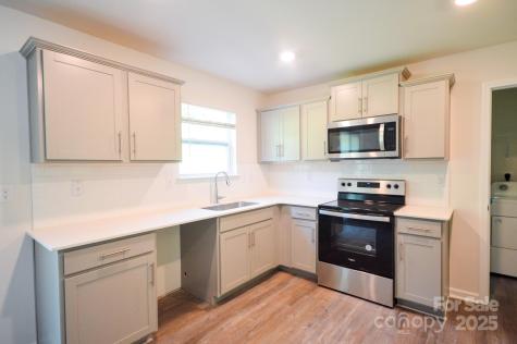 43 Cain Hollow Way Asheville NC 28806