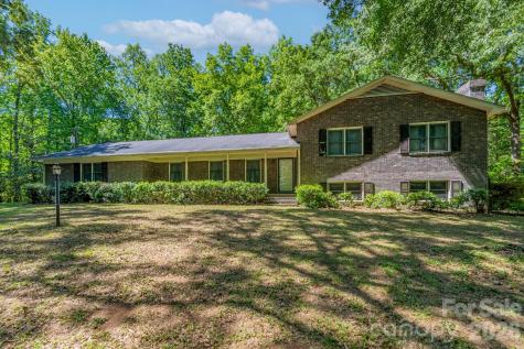 1836 Westbrook Road Edgemoor SC 29712