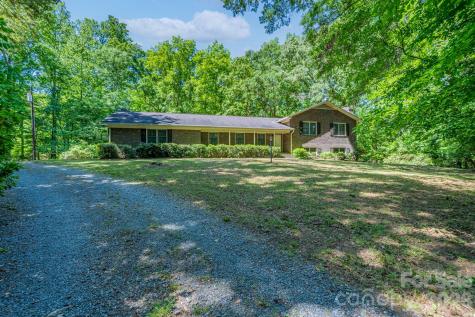 1836 Westbrook Road Edgemoor SC 29712