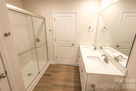 4999 Twin River Drive Denver NC 28037