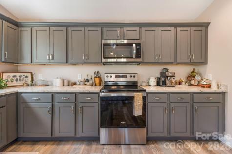 38 Sunrise Drive Mars Hill NC 28754