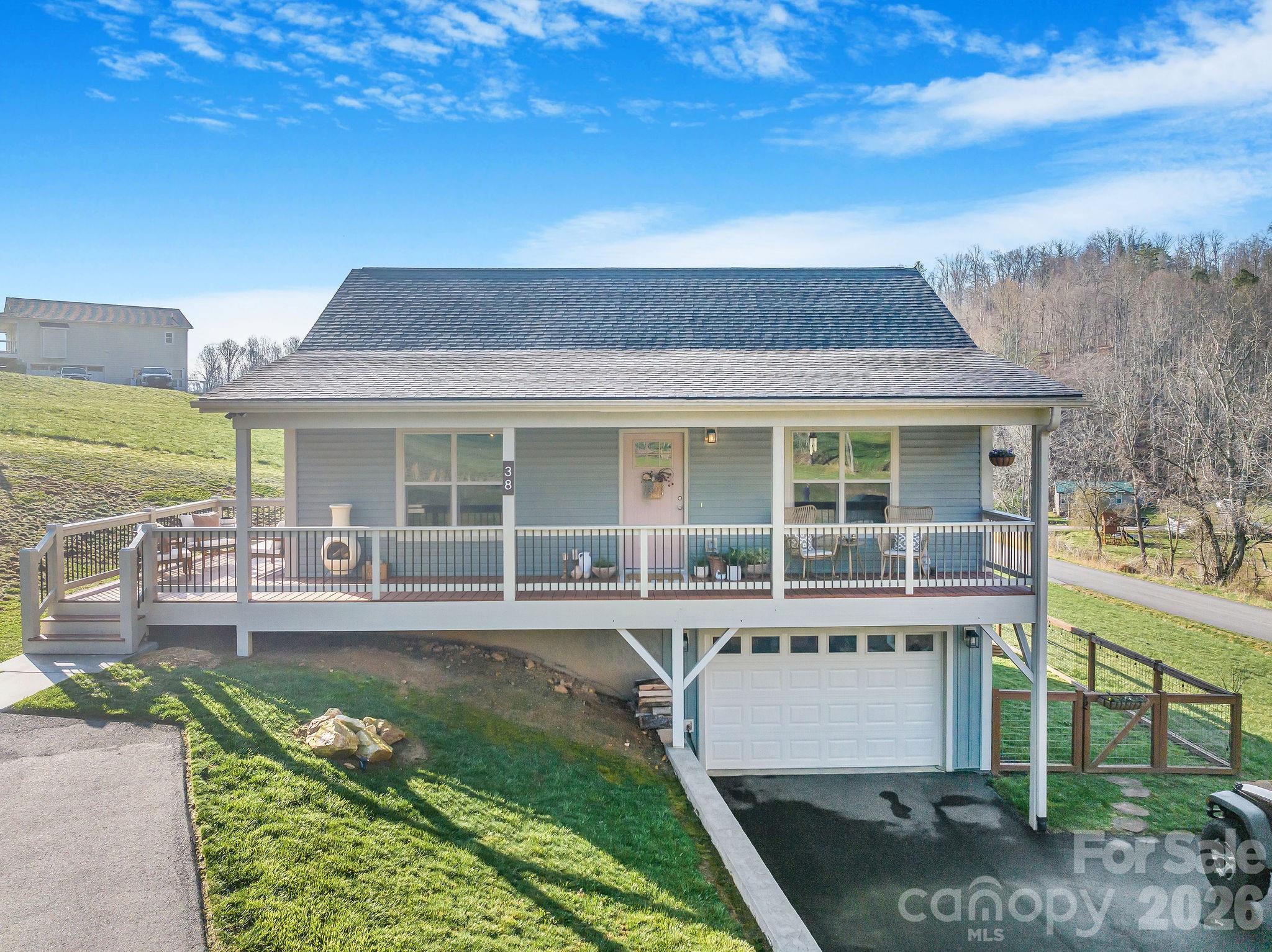 38 Sunrise Drive Mars Hill NC 28754