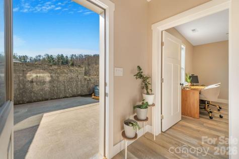 38 Sunrise Drive Mars Hill NC 28754