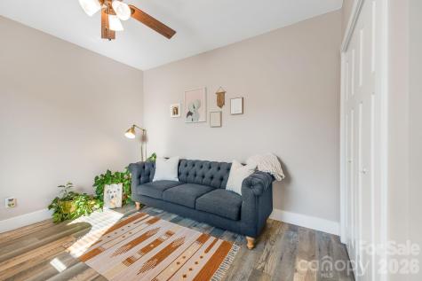 38 Sunrise Drive Mars Hill NC 28754