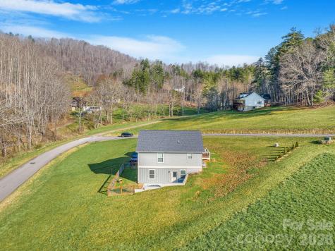 38 Sunrise Drive Mars Hill NC 28754