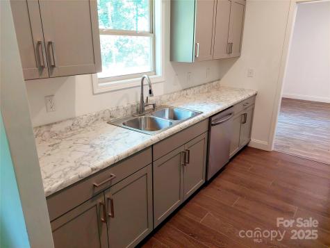 93 Badger Run Hendersonville NC 28739