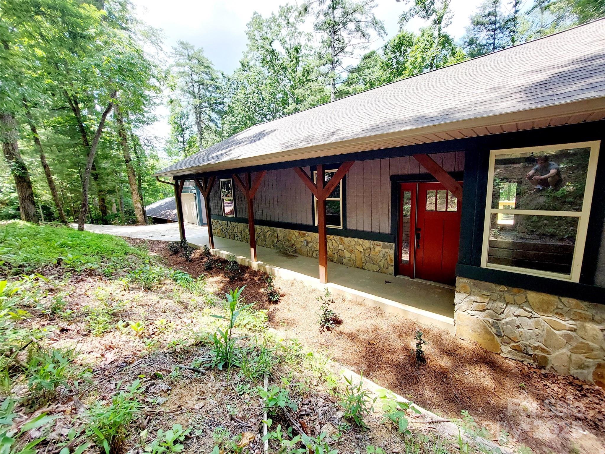 93 Badger Run Hendersonville NC 28739