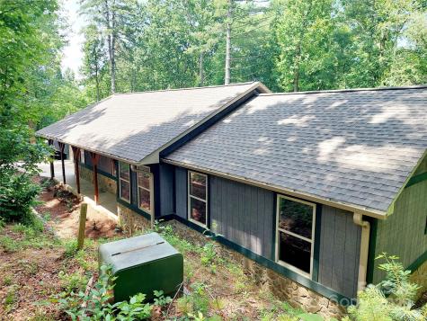 93 Badger Run Hendersonville NC 28739