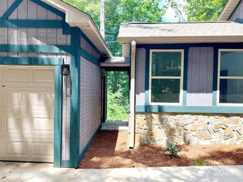 93 Badger Run Hendersonville NC 28739