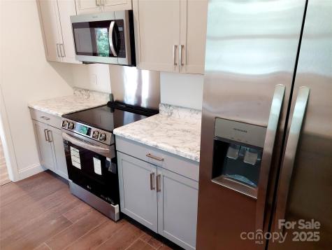 93 Badger Run Hendersonville NC 28739